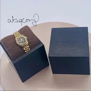Michael Kors | Accessories | Euc Michael Kors Mk330 Petite  display picture 3